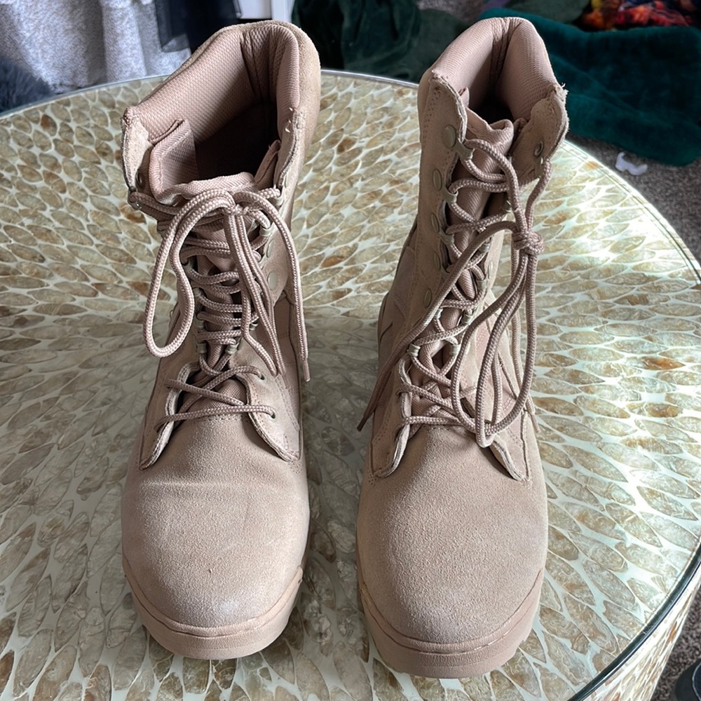 Tactical high top desert boots. New!